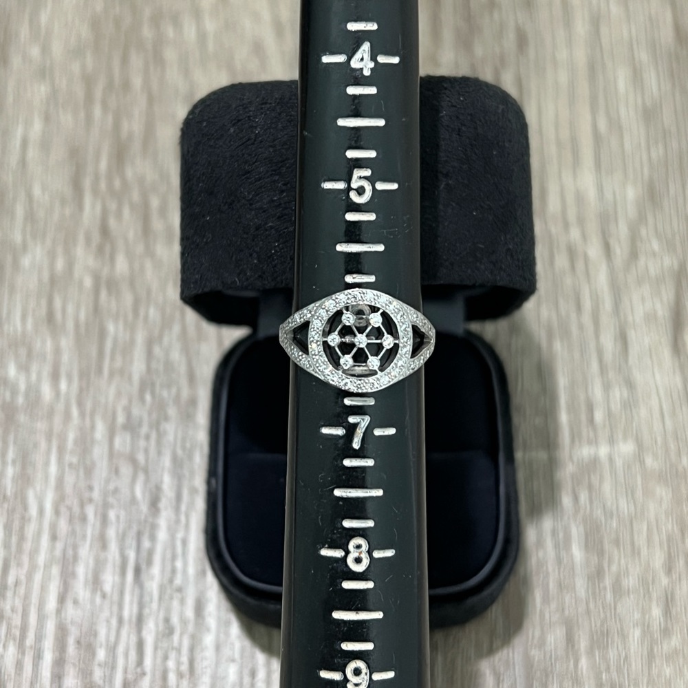 Tiffany & Co. voile platinum and diamond‎ ring - Picture 12 of 15